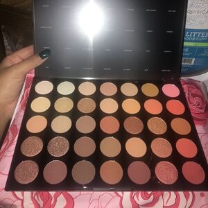 Morphe palette